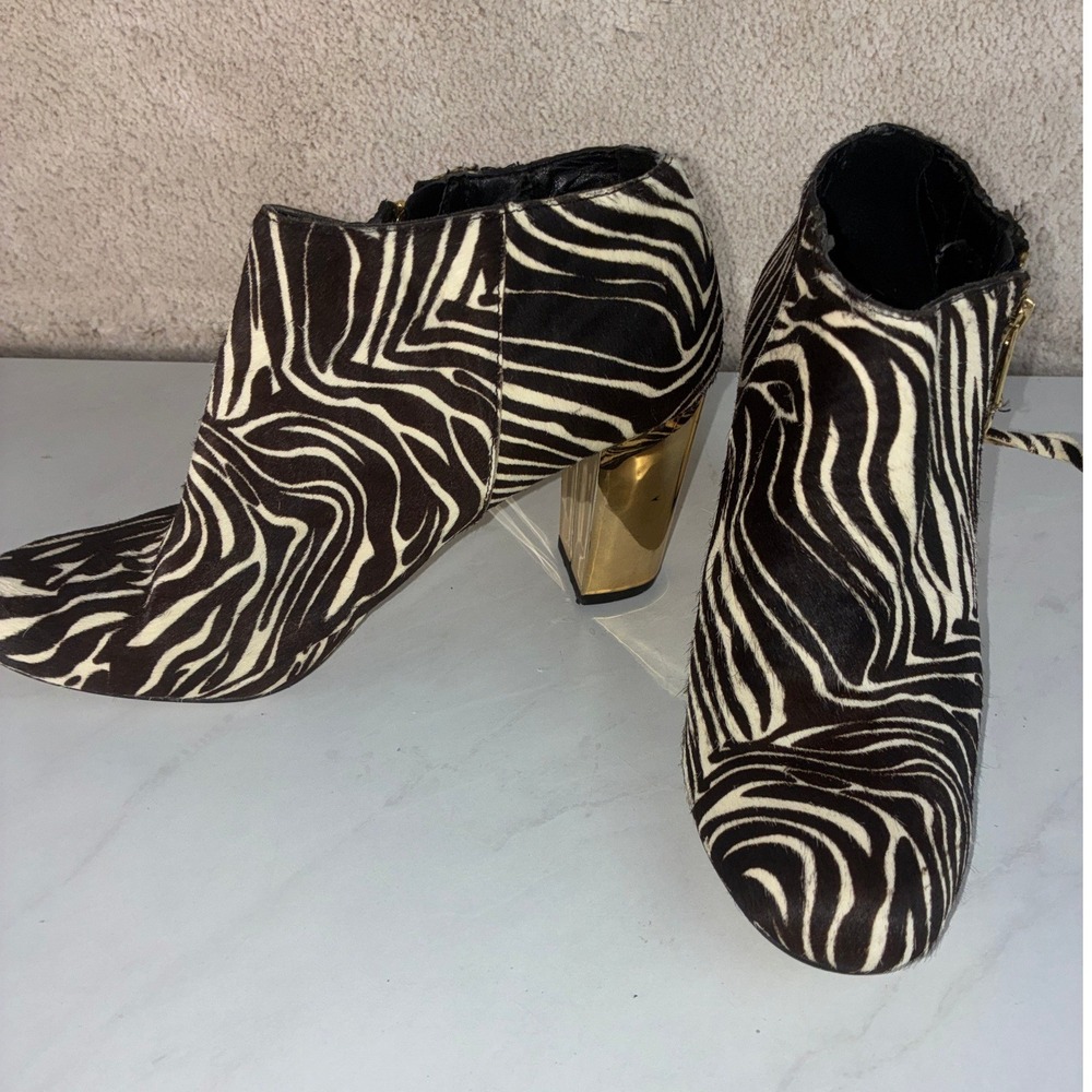 DV Dolce Vita Zebra Calf Hair Ankle Boots - 8 - Gold Block Heel #Statement